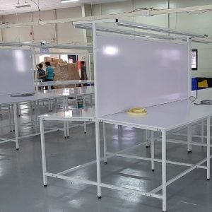 Bàn kiểm hàng 03