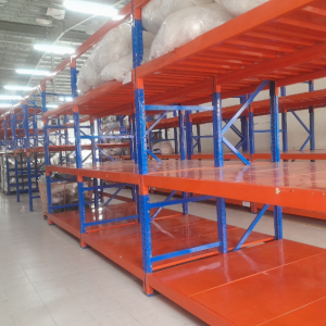 Kệ để vải cuộn 03